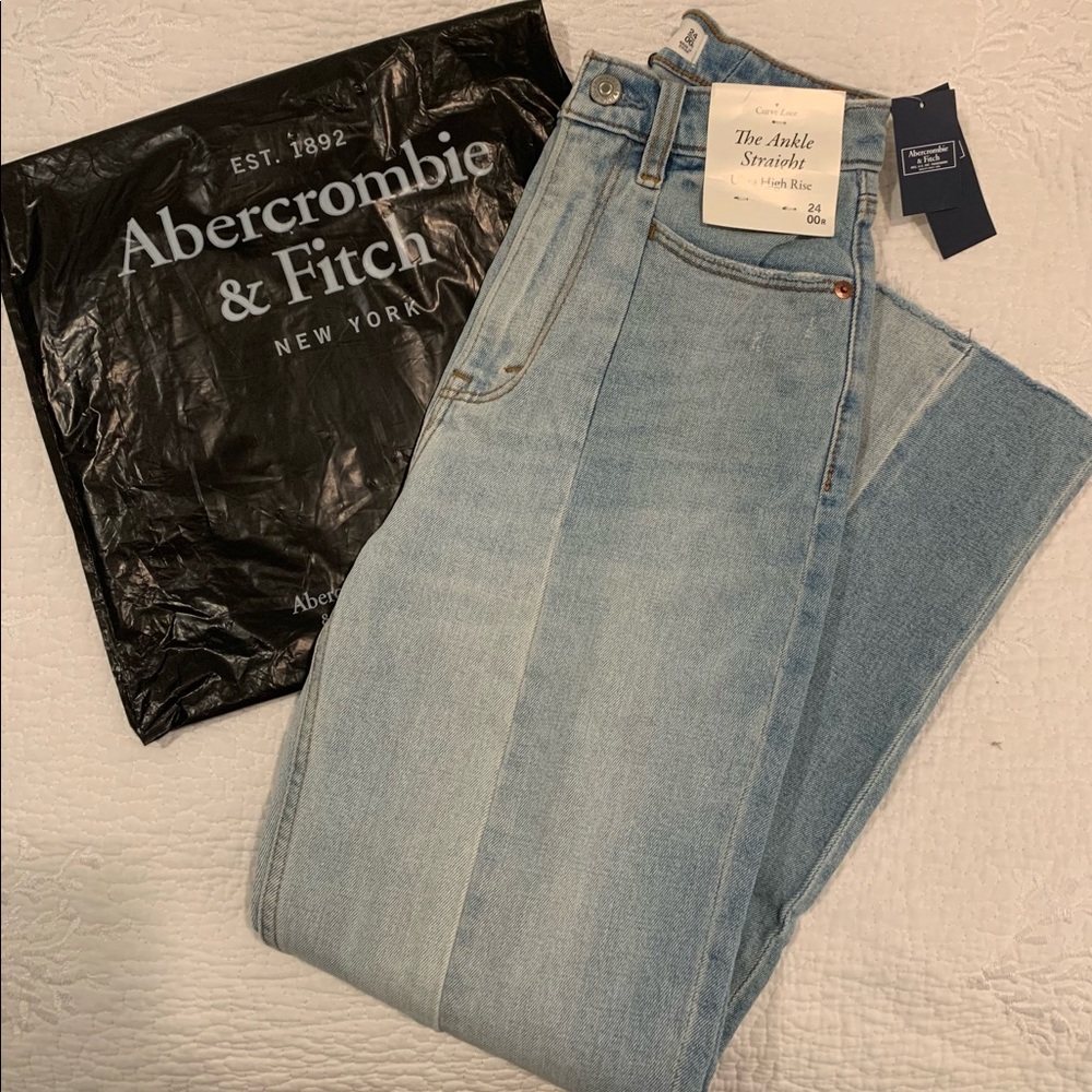 Abercrombie & Fitch Curve Love Ankle Jeans